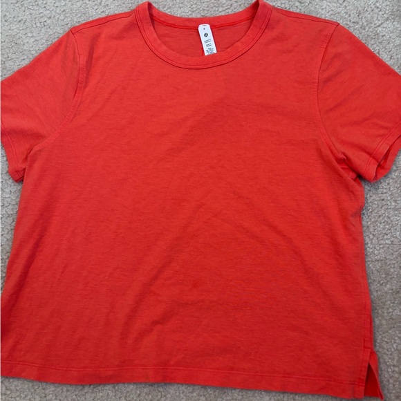 lululemon athletica Tops - Lululemon orange body crop tee